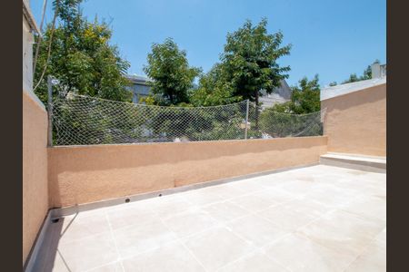 Apartamento para alugar com 160m², 4 quartos e sem vaga Apartamento para alugar com 160m², 4 quartos e sem vagaTerraço