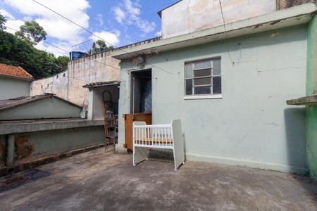 Casa à venda com 80m², 2 quartos e sem vagaQuintal e área de serviço