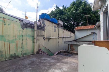 Casa à venda com 80m², 2 quartos e sem vagaQuintal e área de serviço