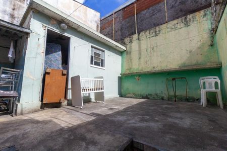 Casa à venda com 80m², 2 quartos e sem vagaQuintal e área de serviço