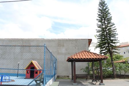 Apartamento para alugar com 2 quartos, 45m² em Jardim da Gloria, Cotia