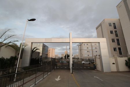 Apartamento para alugar com 39m², 2 quartos e 1 vagaFachada e portaria