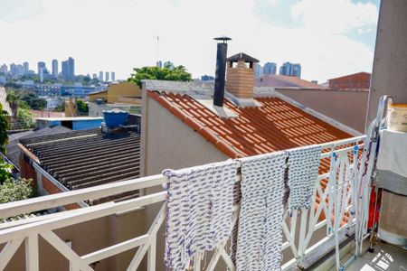 Casa à venda com 238m², 4 quartos e 5 vagas Casa à venda com 238m², 4 quartos e 5 vagasSacada