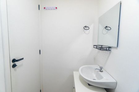 Banheiro de kitnet/studio para alugar com 1 quarto, 24m² em Jabaquara, São Paulo