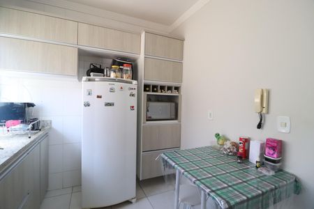 Apartamento para alugar com 72m², 2 quartos e 2 vagasCozinha