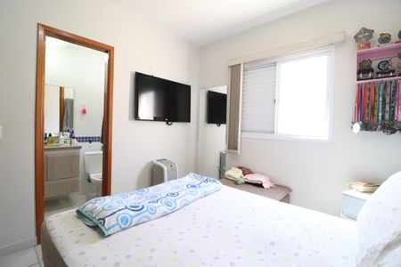 Apartamento para alugar com 72m², 2 quartos e 2 vagasQuarto 2 - Suíte