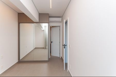 Apartamento para alugar com 80m², 2 quartos e 2 vagasQuarto 1 Suíte