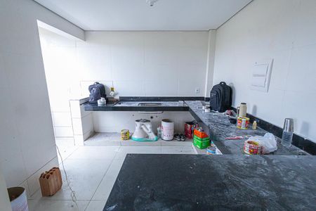 Cozinha de apartamento à venda com 3 quartos, 63m² em Glória, Belo Horizonte