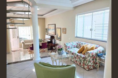 Foto 01 de casa à venda com 4 quartos, 217m² em Adalgisa, Osasco