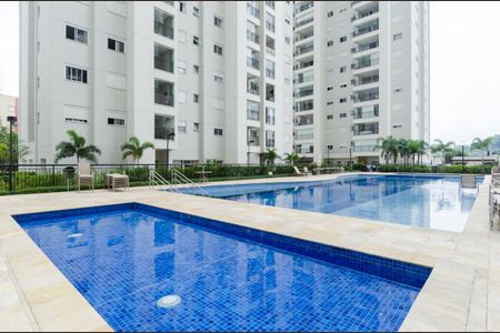 Apartamento à venda com 70m², 2 quartos e 1 vagaÁrea comum - Piscina