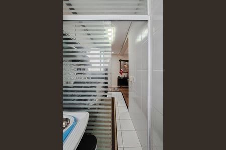 Apartamento à venda com 70m², 2 quartos e 1 vagaÁrea de Serviço