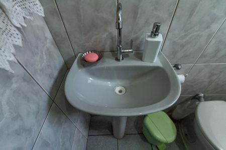 Casa à venda com 125m², 3 quartos e 2 vagasBanheiro 2