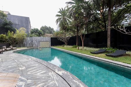 Studio para alugar com 60m², 1 quarto e 2 vagas Studio para alugar com 60m², 1 quarto e 2 vagasÁrea comum - Piscina