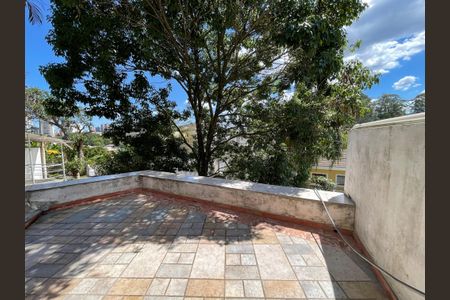 Casa para alugar com 207m², 3 quartos e 3 vagasVaranda