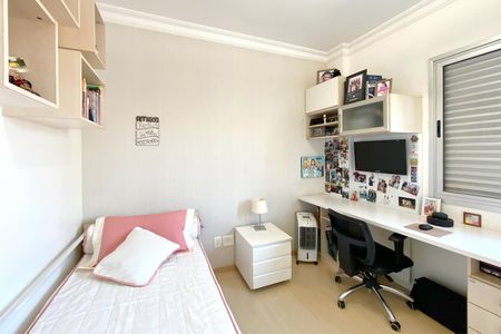 Apartamento à venda com 126m², 4 quartos e 3 vagas Apartamento à venda com 126m², 4 quartos e 3 vagasQuarto 3