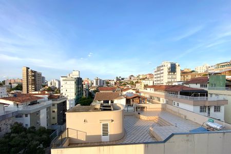 Apartamento à venda com 126m², 4 quartos e 3 vagas Apartamento à venda com 126m², 4 quartos e 3 vagasVista do Quarto 3