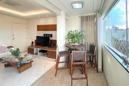 Apartamento à venda com 126m², 4 quartos e 3 vagas Apartamento à venda com 126m², 4 quartos e 3 vagasVaranda da Sala