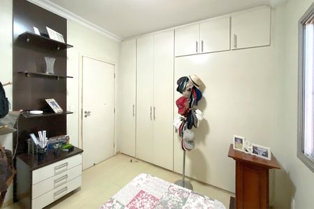 Apartamento à venda com 126m², 4 quartos e 3 vagas Apartamento à venda com 126m², 4 quartos e 3 vagasQuarto 2
