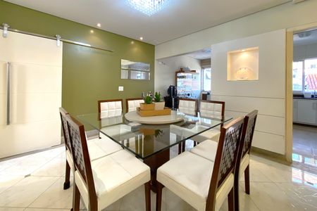 Apartamento à venda com 126m², 4 quartos e 3 vagas Apartamento à venda com 126m², 4 quartos e 3 vagasSala de Jantar