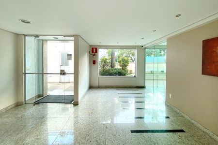 Apartamento à venda com 126m², 4 quartos e 3 vagas Apartamento à venda com 126m², 4 quartos e 3 vagasÁrea comum - Hall