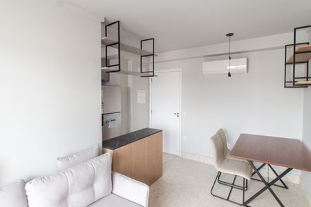Sala de apartamento para alugar com 2 quartos, 50m² em Vila Guilherme, São Paulo