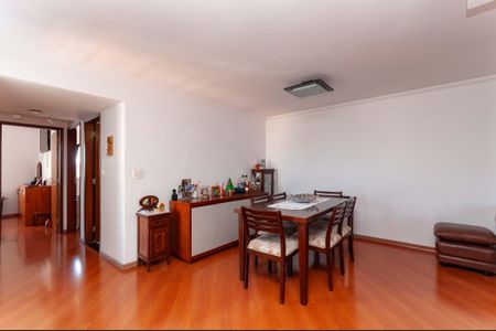 Apartamento à venda com 93m², 1 quarto e 1 vagaSala