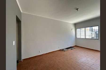 Sala de casa para alugar com 3 quartos, 120m² em Jardim Marisa, São Paulo