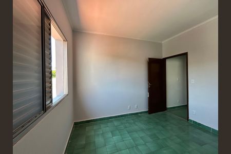 Casa para alugar com 120m², 3 quartos e 1 vaga Casa para alugar com 120m², 3 quartos e 1 vagaQuarto 3