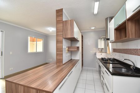 Sala de apartamento para alugar com 2 quartos, 57m² em Capão Raso, Curitiba