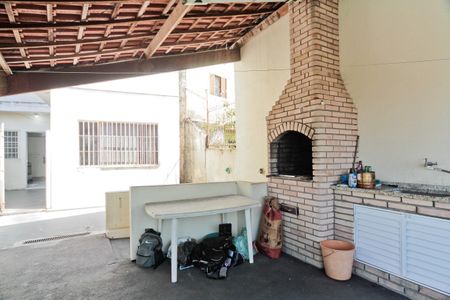 Casa à venda com 177m², 3 quartos e 2 vagasÁrea externa