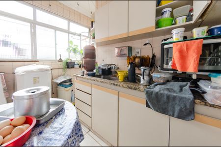 Apartamento à venda com 70m², 3 quartos e sem vaga Apartamento à venda com 70m², 3 quartos e sem vagaCozinha
