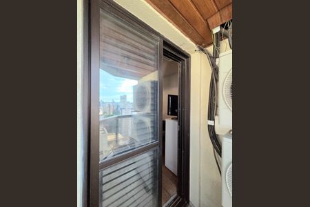 Apartamento para alugar com 140m², 4 quartos e 3 vagas Apartamento para alugar com 140m², 4 quartos e 3 vagasVaranda da Suíte 2