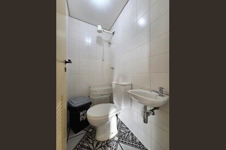 Apartamento para alugar com 140m², 4 quartos e 3 vagas Apartamento para alugar com 140m², 4 quartos e 3 vagasBanheiro de serviço