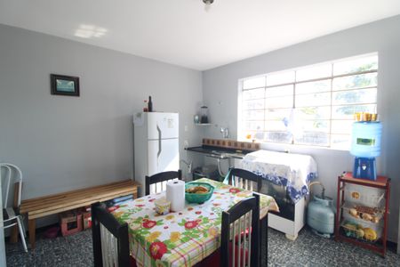 Casa à venda com 252m², 2 quartos e 3 vagasCozinha