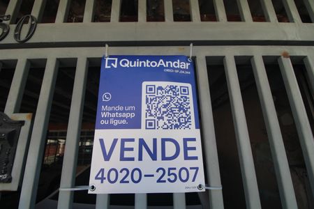 Casa à venda com 252m², 2 quartos e 3 vagasPlaca