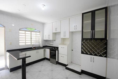 Casa para alugar com 180m², 2 quartos e 1 vaga Casa para alugar com 180m², 2 quartos e 1 vagaCozinha