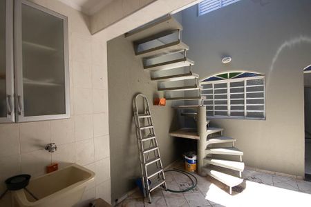 Casa para alugar com 180m², 2 quartos e 1 vaga Casa para alugar com 180m², 2 quartos e 1 vagaÁrea de Serviço