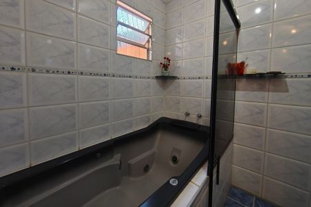 Casa à venda com 274m², 3 quartos e 3 vagas Casa à venda com 274m², 3 quartos e 3 vagasBanheiro Suíte