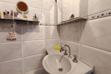 Casa à venda com 274m², 3 quartos e 3 vagas Casa à venda com 274m², 3 quartos e 3 vagasBanheiro Suíte