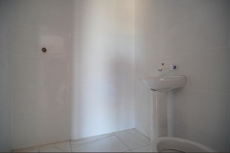 Banheiro de kitnet/studio para alugar com 1 quarto, 40m² em Canudos, Novo Hamburgo