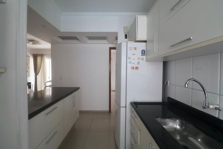 Apartamento para alugar com 96m², 3 quartos e 2 vagasCozinha
