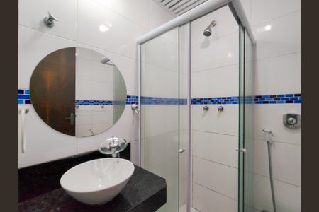 Apartamento à venda com 78m², 2 quartos e 1 vaga Apartamento à venda com 78m², 2 quartos e 1 vagaBanheiro Corredor