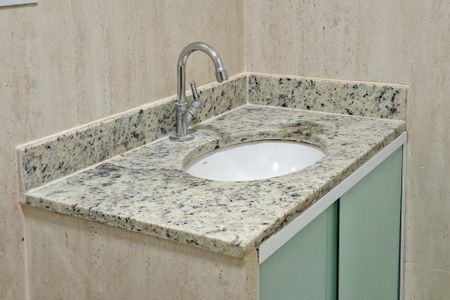 Apartamento para alugar com 75m², 2 quartos e 1 vaga Apartamento para alugar com 75m², 2 quartos e 1 vagaBanheiro da Suíte