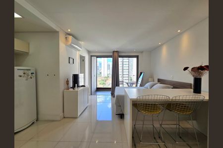 Studio para alugar com 35m², 1 quarto e 1 vaga Studio para alugar com 35m², 1 quarto e 1 vagaStudio