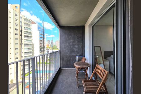 Studio para alugar com 35m², 1 quarto e 1 vaga Studio para alugar com 35m², 1 quarto e 1 vagaVaranda