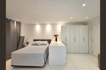 Studio para alugar com 35m², 1 quarto e 1 vaga Studio para alugar com 35m², 1 quarto e 1 vagaStudio