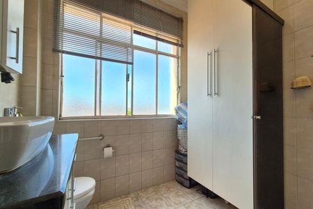 Apartamento à venda com 104m², 3 quartos e sem vagaBanheiro