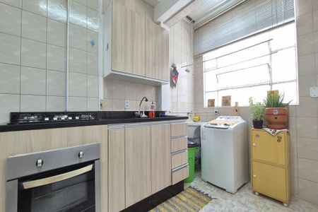 Apartamento à venda com 104m², 3 quartos e sem vagaCozinha e Área de Serviço