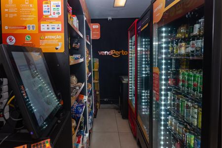 Apartamento para alugar com 33m², 1 quarto e sem vaga Apartamento para alugar com 33m², 1 quarto e sem vagaÁrea Comum - Minimercado