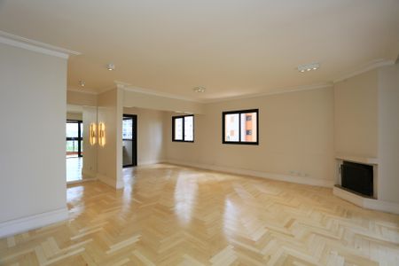 Apartamento para alugar com 168m², 3 quartos e 3 vagasSala